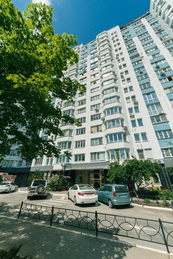 Apartment Poznyaky-Bazhana เคียฟ ภายนอก รูปภาพ