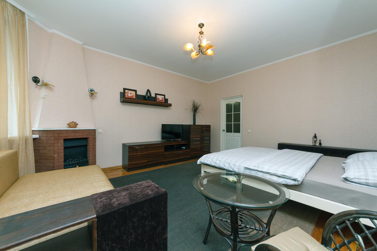 Apartment Poznyaky-Bazhana เคียฟ ภายนอก รูปภาพ