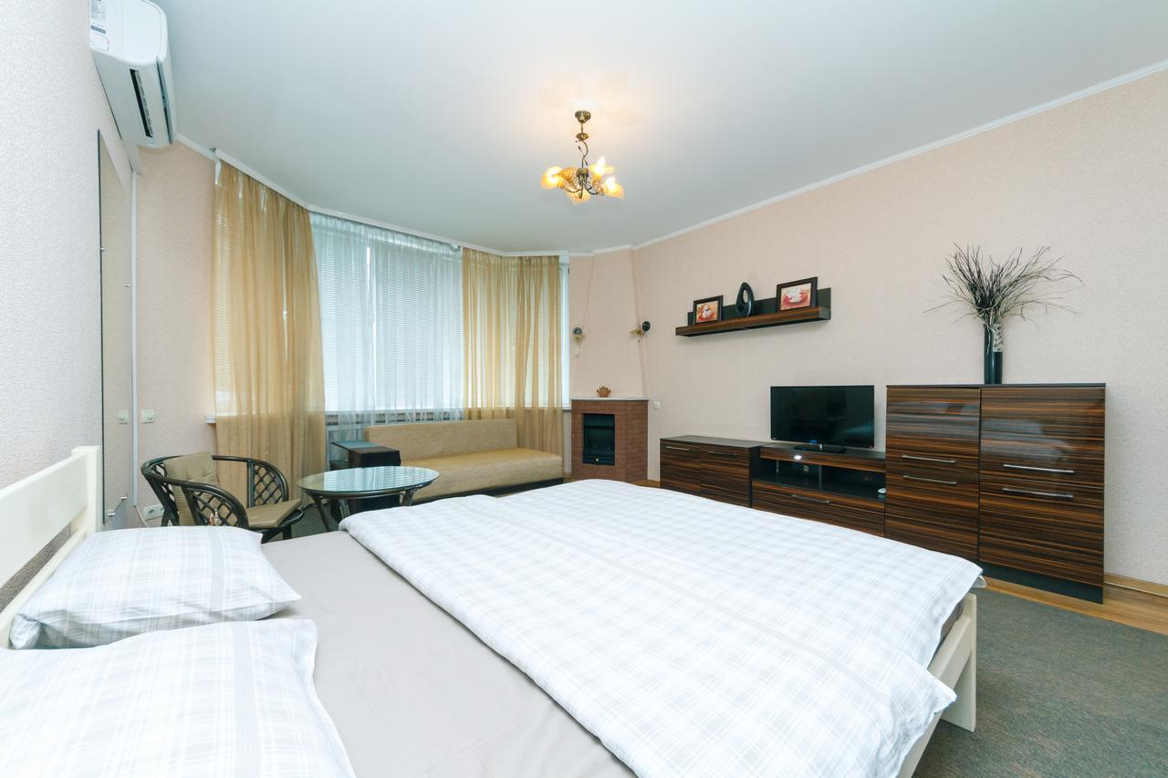 Apartment Poznyaky-Bazhana เคียฟ ภายนอก รูปภาพ