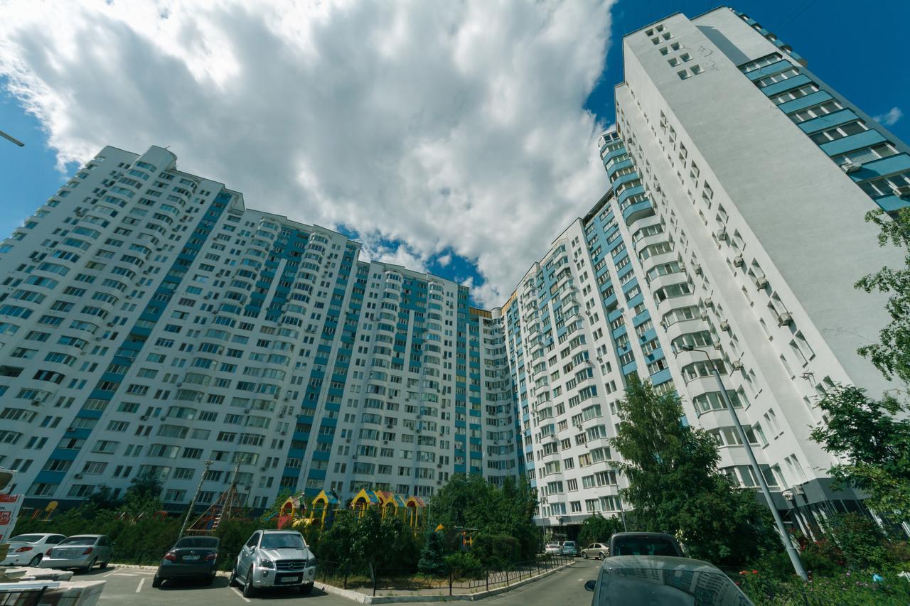 Apartment Poznyaky-Bazhana เคียฟ ภายนอก รูปภาพ